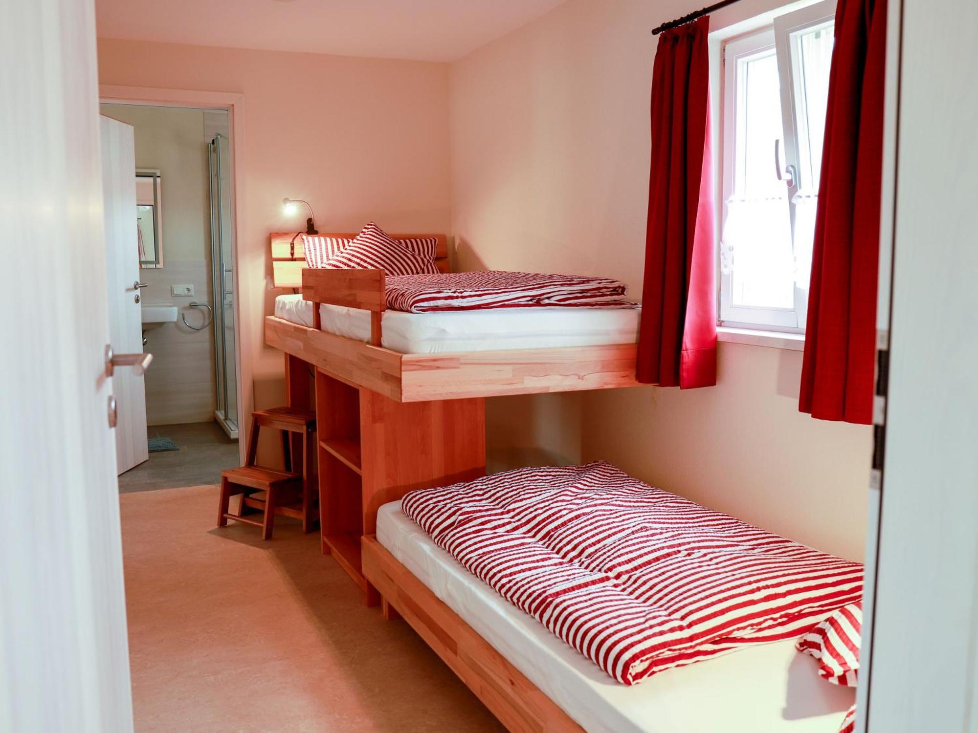 Biobauer Heubach Apartment Ипхофен Екстериор снимка