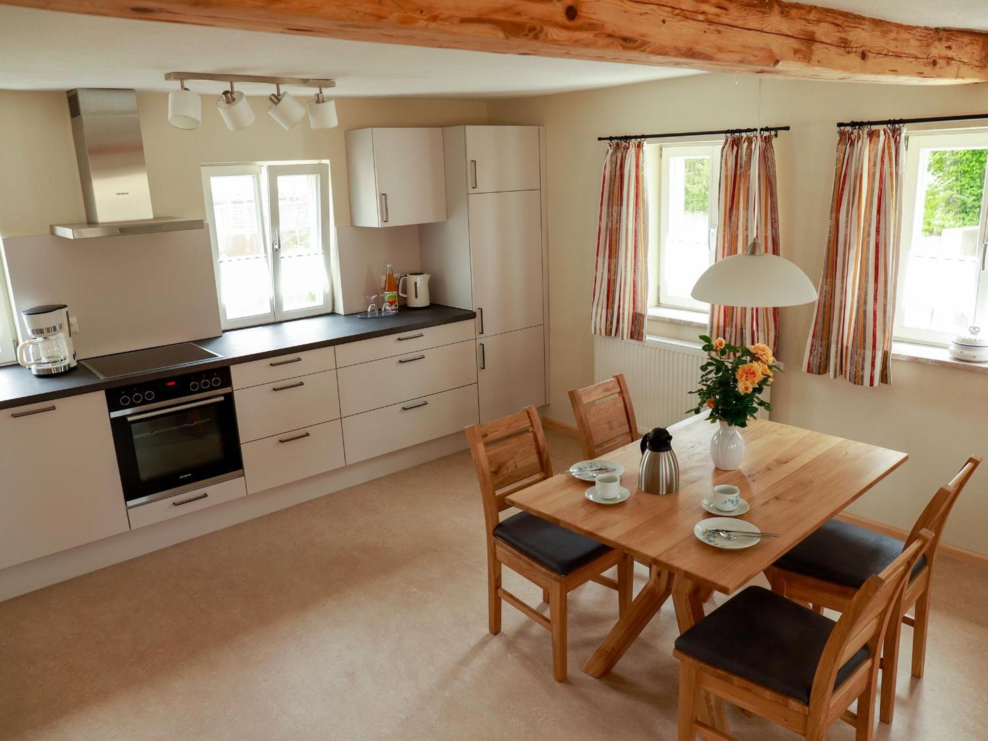 Biobauer Heubach Apartment Ипхофен Екстериор снимка