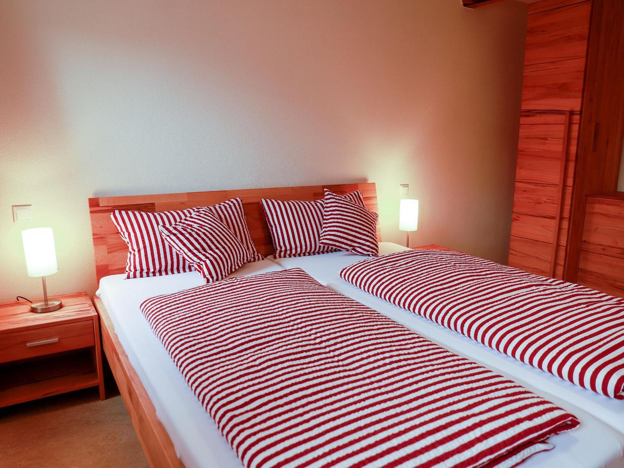 Biobauer Heubach Apartment Ипхофен Екстериор снимка